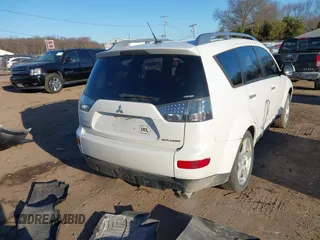 2007 Mitsubishi Outlander XLS with VIN JA4MT41X77Z009791, listed as a IAAI auction lot 41750131 with 0 mi miles. Bid and sale history available at carsss.com. Image 4.