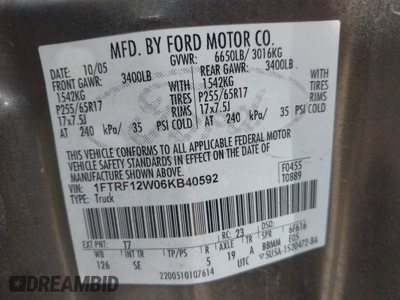 2006 Ford F-150 XL z VIN 1FTRF12W06KB40592, wystawiony jako IAAI lot #42255736 z przebiegiem 206 828 mil mil oraz . Historia ofert i sprzedaży dostępna na DreamBid. Obrazek 9.