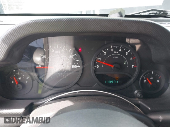 2008 Jeep Wrangler X with VIN 1J4FA24138L521983, listed as a IAAI auction lot 42263960 with 113,971 mi miles and . Bid and sale history available at DreamBid. Image 7.