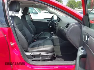 2015 Volkswagen Jetta SE with VIN 3VWD07AJ3FM275737, listed as a IAAI auction lot 42098894 with 131,716 mi miles and . Bid and sale history available at DreamBid. Image 5.