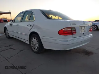 2001 Mercedes-Benz E-Class with VIN WDBJF65J91B249540, listed as a IAAI auction lot 41130248 with 107,582 mi miles. Bid and sale history available at carsss.com. Image 3.
