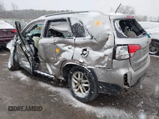 2015 Kia Sorento LX with VIN 5XYKT4A65FG595831, listed as a IAAI auction lot 42032576 with 160,000 mi miles and . Bid and sale history available at carsss.com. Image 3.