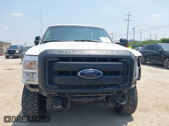 2012 Ford F-350 Platinum z VIN 1FT7W3B62CEC61802, wystawiony jako IAAI lot #42239689 z przebiegiem 118 574 mil mil oraz . Historia ofert i sprzedaży dostępna na DreamBid. Obrazek 13.