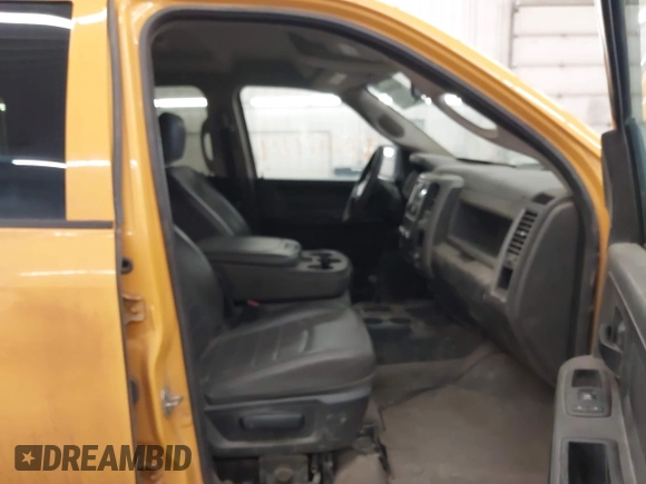 2017 Ram 2500 Tradesman с VIN 3C6TR5CT1HG711596, выставлен на аукционе IAAI как лот 42516924 с пробегом 44 593 миль миль и . История ставок и продаж доступна на DreamBid. Изображение 1.