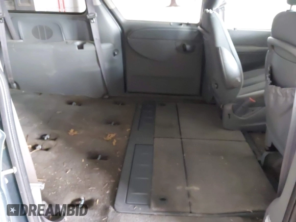 2005 Dodge Caravan SXT with VIN 2D4GP44L25R431882, listed as a IAAI auction lot 42484876 with 242,096 mi miles and . Bid and sale history available at DreamBid. Image 8.