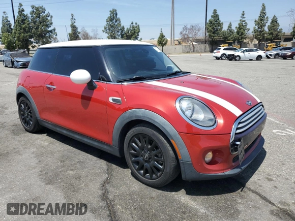 2015 MINI Hardtop with VIN WMWXM5C50F3B34019, listed as a Copart auction lot 57145745 with 224,177 mi miles and Salvage title. Bid and sale history available at DreamBid. Image 4.