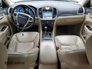 2011 Chrysler 300 Limited с VIN 2C3CA5CG0BH613884, выставлен на аукционе Copart как лот 79624194 с пробегом 156 489 миль миль и Списание • Salvage title. История ставок и продаж доступна на DreamBid. Изображение 8.