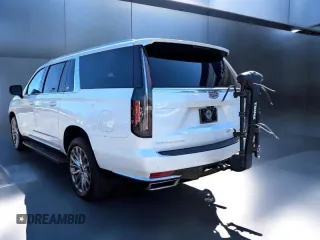 2021 Cadillac Escalade ESV Premium Luxury z VIN 1GYS4KKL7MR424XXX, wystawiony jako Copart lot #59819975 z przebiegiem 43 652 mil mil oraz Czysty tytuł • Clean title. Historia ofert i sprzedaży dostępna na DreamBid. Obrazek 4.
