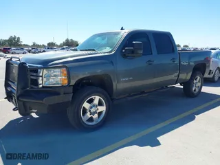 2011 Chevrolet Silverado 2500HD LTZ with VIN 1GC1KYE8XBF138169, listed as a IAAI auction lot 41713718 with 385,758 mi miles. Bid and sale history available at carsss.com. Image 21.