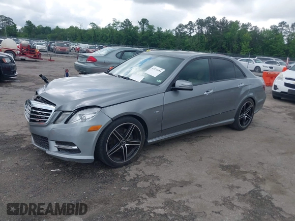 2012 Mercedes-Benz E 350 Luxury z VIN WDDHF8JB5CA601960, wystawiony jako IAAI lot #42274484 z przebiegiem 223 569 mil mil oraz . Historia ofert i sprzedaży dostępna na DreamBid. Obrazek 16.