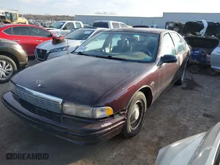 1995 Chevrolet Caprice Classic with VIN 1G1BL52W1SR104079, listed as a IAAI auction lot 41384358 with NaN miles. Bid and sale history available at carsss.com. Image 17.