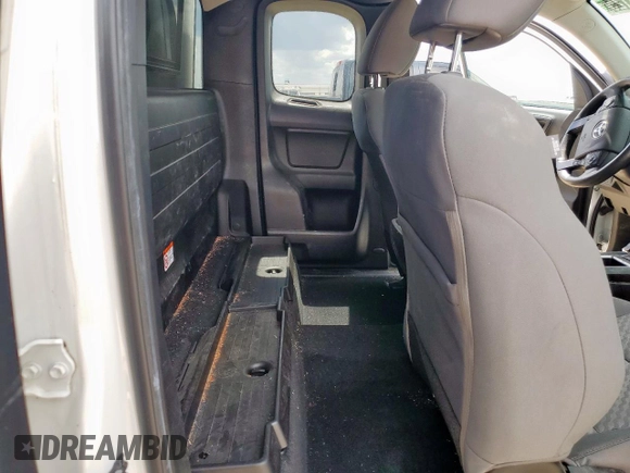 2022 Toyota Tacoma SR with VIN 3TYRX5GN1NT061108, listed as a Copart auction lot 60813125 with 68,156 mi miles and Clean title. Bid and sale history available at DreamBid. Image 10.