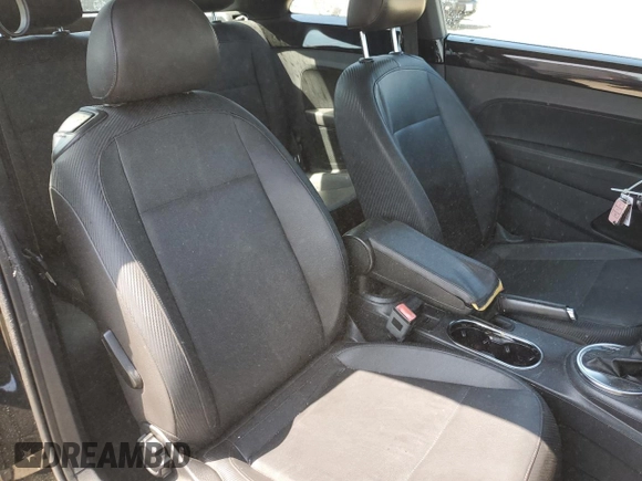 2012 Volkswagen Beetle 2.5L w/Sound/Nav PZEV with VIN 3VWJP7AT7CM646779, listed as a Copart auction lot 53756265 with 116,662 mi miles and Salvage Title. Bid and sale history available at DreamBid. Image 10.