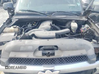 2003 Chevrolet Avalanche with VIN 3GNEC13T63G136293, listed as a Copart auction lot 71774734 with 0 mi miles and Non Repairable. Bid and sale history available at carsss.com. Image 11.