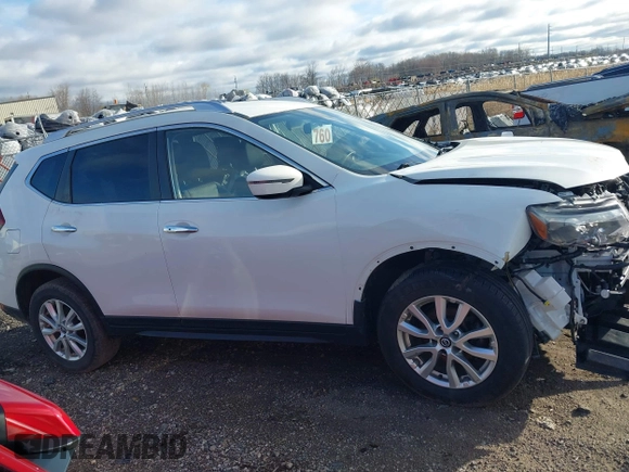 2020 Nissan Rogue SV z VIN JN8AT2MV3LW138117, wystawiony jako IAAI lot #41902231 z przebiegiem 131 746 mil mil oraz . Historia ofert i sprzedaży dostępna na DreamBid. Obrazek 14.