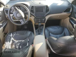 2020 Jeep Cherokee Latitude with VIN 1C4PJMCB9LD512496, listed as a Copart auction lot 87737905 with 61,729 mi miles and Salvage Title. Bid and sale history available at carsss.com. Image 8.