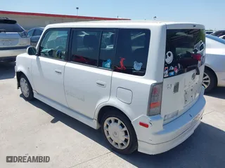 2006 Scion xB with VIN JTLKT324464115742, listed as a IAAI auction lot 42017397 with 203,140 mi miles. Bid and sale history available at carsss.com. Image 3.