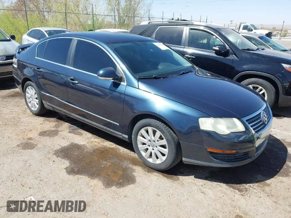 2008 Volkswagen Passat Komfort z VIN WVWJK73C28E241263, wystawiony jako IAAI lot #42021388 z przebiegiem 144 131 mil mil oraz . Historia ofert i sprzedaży dostępna na DreamBid. Obrazek 1.