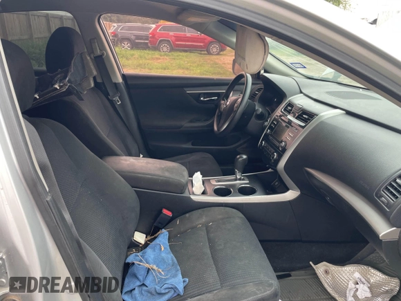 2015 Nissan Altima S with VIN 1N4AL3AP7FN348629, listed as a IAAI auction lot 41723798 with 283,642 mi miles and . Bid and sale history available at DreamBid. Image 5.