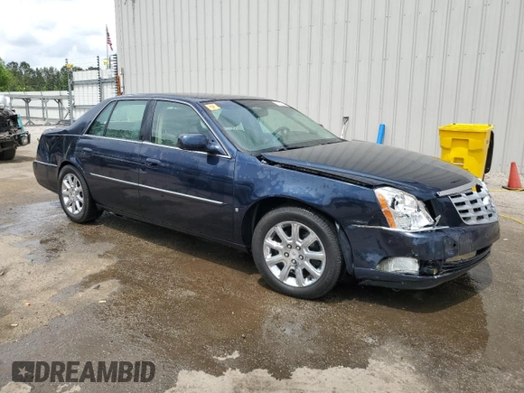 2008 Cadillac DTS 1SC z VIN 1G6KD57Y88U174251, wystawiony jako Copart lot #53309195 z przebiegiem 71 103 mil mil oraz Szkoda całkowita • Salvage title. Historia ofert i sprzedaży dostępna na DreamBid. Obrazek 4.
