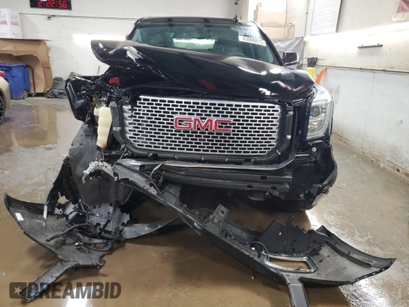 2017 GMC Yukon SLE with VIN 1GKS2AKC2HR187205, listed as a Copart auction lot 43006815 with 84,562 mi miles and Salvage Title. Bid and sale history available at carsss.com. Image 5.