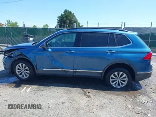 2018 Volkswagen Tiguan SEL with VIN 3VV2B7AX9JM143441, listed as a IAAI auction lot 42351115 with 160,646 mi miles and . Bid and sale history available at DreamBid. Image 14.