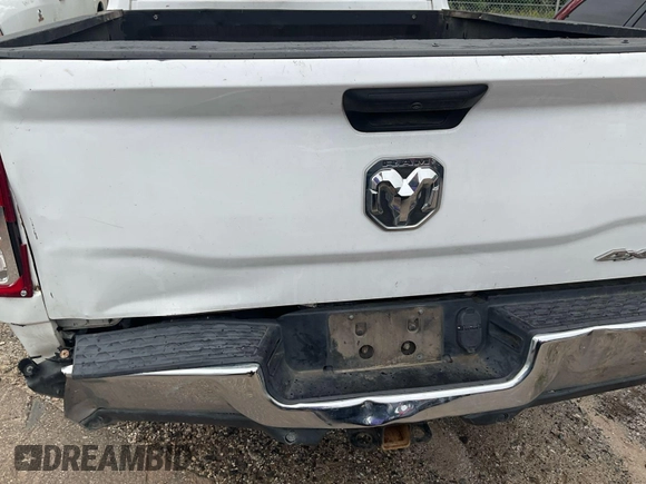 2019 Ram 2500 Tradesman with VIN 3C6UR5CL6KG598109, listed as a IAAI auction lot 42792700 with 167,668 mi miles and . Bid and sale history available at DreamBid. Image 38.