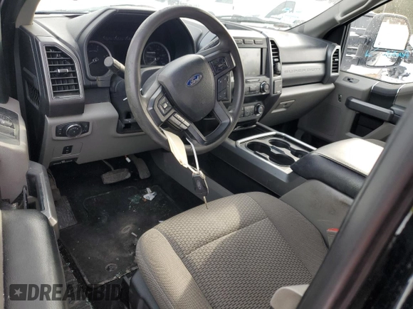 2019 Ford F-350 XL with VIN 1FT8X3BT0KEF99785, listed as a Copart auction lot 44384645 with 164,424 mi miles and Salvage title. Bid and sale history available at DreamBid. Image 8.