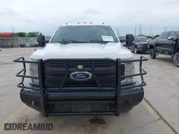 2018 Ford F-250 XL with VIN 1FT7W2B62JEB98479, listed as a IAAI auction lot 42062513 with 147,521 mi miles and . Bid and sale history available at DreamBid. Image 12.