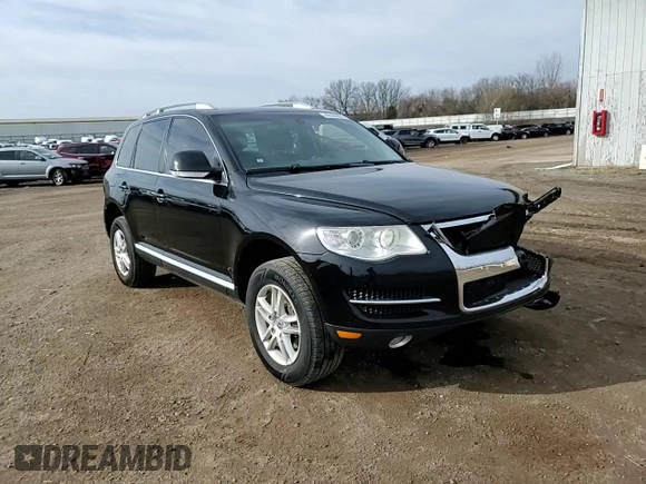 2010 Volkswagen Touareg VR6 with VIN WVGBF7A92AD002724, listed as a Copart auction lot 49392855 with 196,085 mi miles and Clean Title. Bid and sale history available at DreamBid. Image 12.