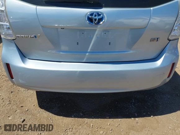 2014 Toyota Prius Two with VIN JTDZN3EU2E3324059, listed as a IAAI auction lot 42639410 with 267,454 mi miles and . Bid and sale history available at DreamBid. Image 6.