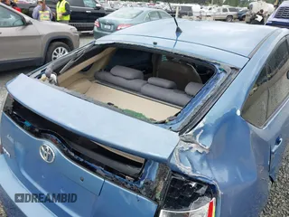 2005 Toyota Prius z VIN JTDKB20U150118440, wystawiony jako IAAI lot #42090135 z przebiegiem 263 095 mil mil oraz . Historia ofert i sprzedaży dostępna na DreamBid. Obrazek 17.