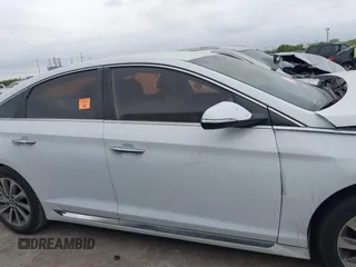 2015 Hyundai Sonata Limited with VIN 5NPE34AF8FH043701, listed as a IAAI auction lot 42031281 with 175,210 mi miles and . Bid and sale history available at carsss.com. Image 14.