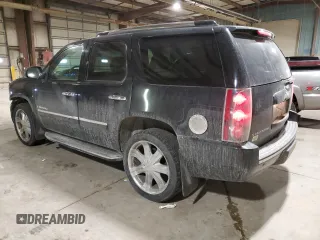 2009 GMC Yukon Denali z VIN 1GKFK03209J115789, wystawiony jako Copart lot #44224165 z przebiegiem 221 292 mil mil oraz Szkoda całkowita • Salvage title. Historia ofert i sprzedaży dostępna na DreamBid. Obrazek 2.