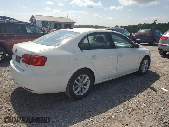 2014 Volkswagen Jetta SE with VIN 3VWD17AJ4EM265925, listed as a Copart auction lot 63925425 with 135,347 mi miles and Clean title. Bid and sale history available at DreamBid. Image 3.