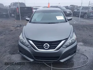 2017 Nissan Altima SV with VIN 1N4AL3AP6HC473555, listed as a IAAI auction lot 41509127 with 92,501 mi miles and . Bid and sale history available at carsss.com. Image 12.