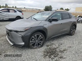 2024 Toyota bZ4X XLE with VIN JTMAAAAA8RA045760, listed as a Copart auction lot 50996385 with 3,833 mi miles and Salvage Title. Bid and sale history available at DreamBid. Image 1.