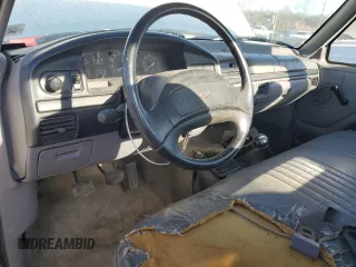1997 Ford F-250 with VIN 1FTHF26G4VEC26182, listed as a Copart auction lot 48146085 with 199,917 mi miles and Salvage title. Bid and sale history available at DreamBid. Image 8.