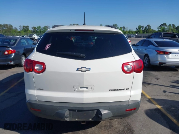 2012 Chevrolet Traverse 1LT z VIN 1GNKVGEDXCJ204602, wystawiony jako IAAI lot #41943724 z przebiegiem 151 118 mil mil oraz . Historia ofert i sprzedaży dostępna na DreamBid. Obrazek 16.
