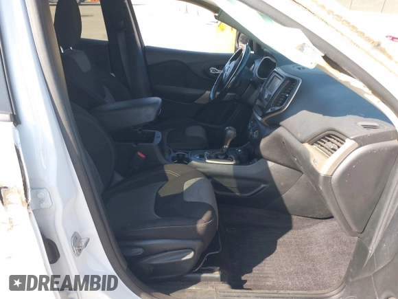 2018 Jeep Cherokee Latitude z VIN 1C4PJMCB7JD602016, wystawiony jako IAAI lot #42153460 z przebiegiem 97 757 mil mil oraz . Historia ofert i sprzedaży dostępna na DreamBid. Obrazek 5.