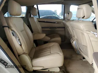 2010 Mercedes-Benz R 350 with VIN 4JGCB6FE4AA111042, listed as a Copart auction lot 51000685 with 140,450 mi miles and Salvage Title. Bid and sale history available at DreamBid. Image 11.