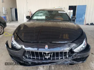 2020 Maserati Ghibli S with VIN ZAM57YSA3L1352215, listed as a Copart auction lot 60156663 with 9,868 mi miles. Bid and sale history available at carsss.com. Image 5.