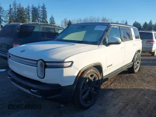 2025 Rivian R1S Adventure z VIN 7PDSGBBA3SN052257, wystawiony jako IAAI lot #41289615 z przebiegiem 2746 mil mil oraz . Historia ofert i sprzedaży dostępna na DreamBid. Obrazek 20.