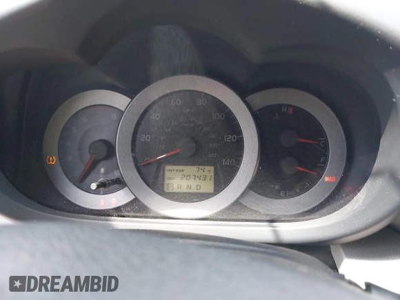 2008 Toyota RAV4 Ltd with VIN JTMZD31V786080588, listed as a IAAI auction lot 42154160 with 207,431 mi miles. Bid and sale history available at carsss.com. Image 7.