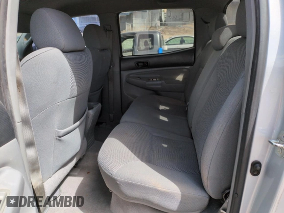 2006 Toyota Tacoma PreRunner z VIN 5TEJU62N56Z167225, wystawiony jako Copart lot #51672135 z przebiegiem 147 163 mil mil oraz Szkoda całkowita • Salvage title. Historia ofert i sprzedaży dostępna na DreamBid. Obrazek 10.