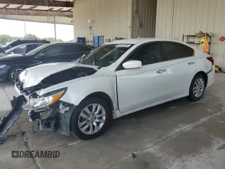 2016 Nissan Altima SV with VIN 1N4AL3AP3GC264658, listed as a Copart auction lot 60918035 with 81,495 mi miles and Salvage title. Bid and sale history available at DreamBid. Image 1.