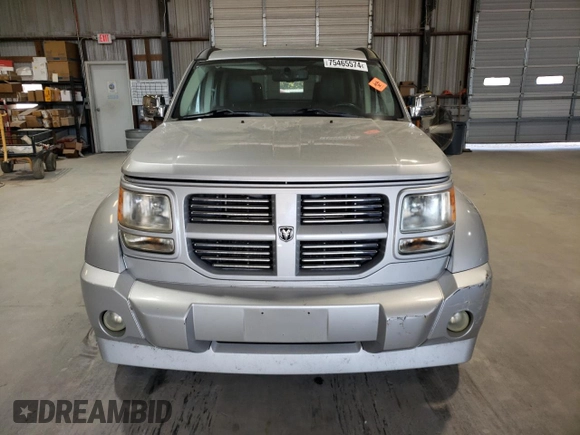 2008 Dodge Nitro R/T z VIN 1D8GU58618W151545, wystawiony jako Copart lot #75465574 z przebiegiem Nie podano mil oraz Szkoda całkowita • Salvage title. Historia ofert i sprzedaży dostępna na DreamBid. Obrazek 5.