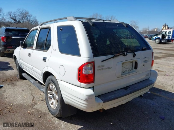 2002 Isuzu Rodeo with VIN 4S2DM58W624304459, listed as a IAAI auction lot 41853398 with 169,313 mi miles. Bid and sale history available at carsss.com. Image 3.
