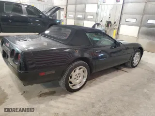 1994 Chevrolet Corvette with VIN 1G1YY32P8R5103280, listed as a Copart auction lot 83605404 with 116,481 mi miles and Clean Title. Bid and sale history available at carsss.com. Image 3.