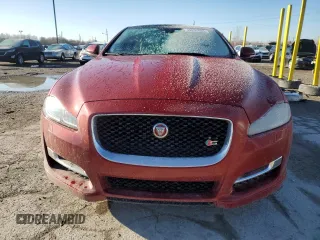 2016 Jaguar XJ R-Sport z VIN SAJWA1C7XG8V94339, wystawiony jako Copart lot #49295085 z przebiegiem 59 931 mil mil oraz Szkoda całkowita • Salvage title. Historia ofert i sprzedaży dostępna na DreamBid. Obrazek 5.